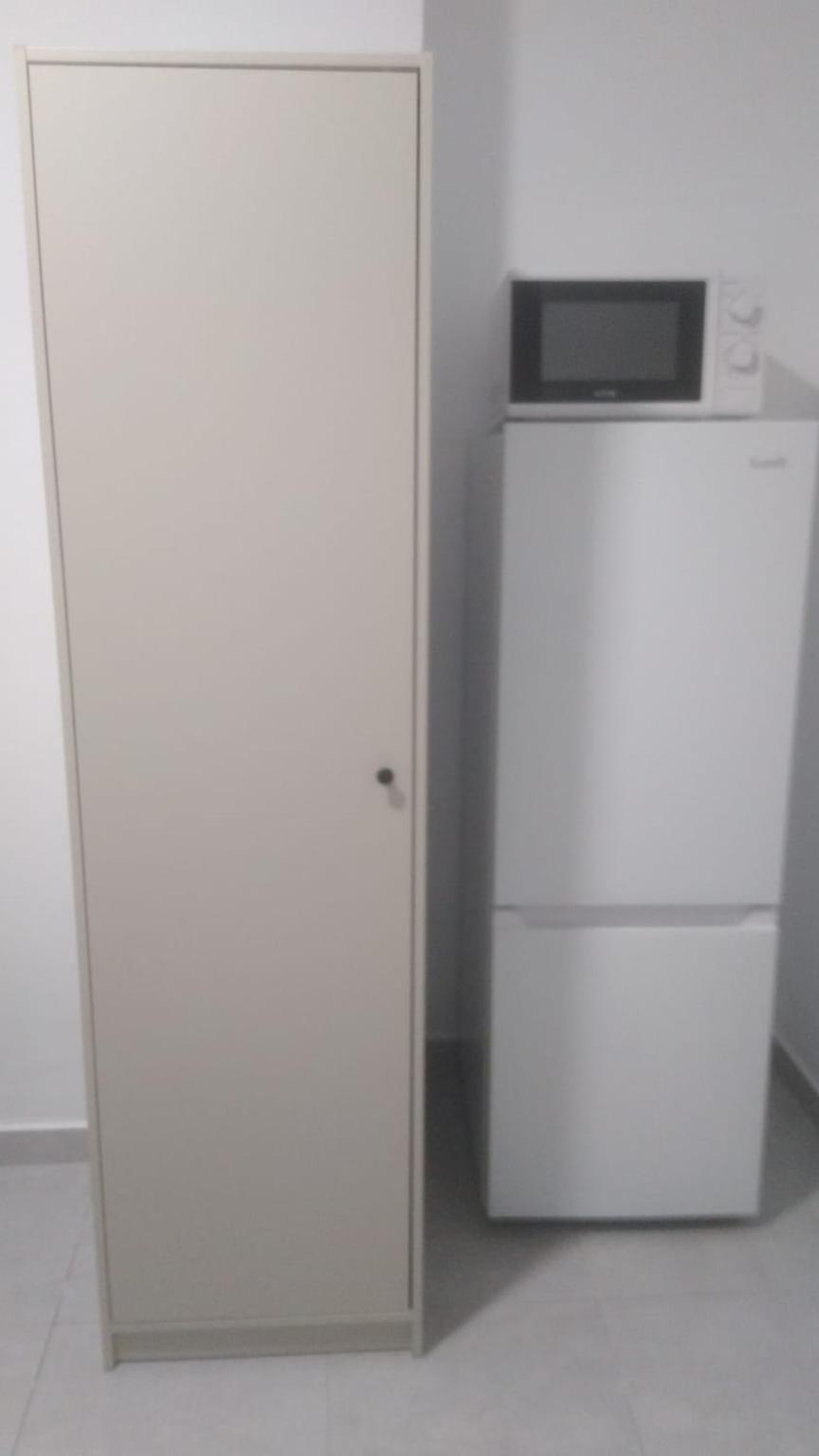 Estudio Encantador Cerca Del Carrefour Rosaleda 1 Málaga Buitenkant foto